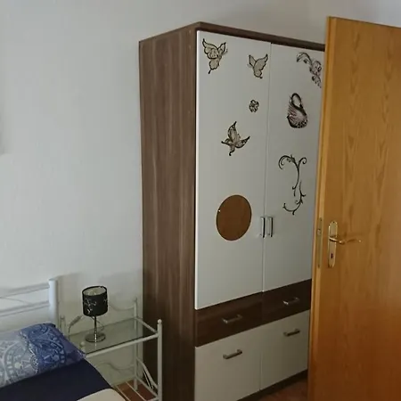 Apartment Schöne 2 Zimmer Wohnung Halle Ammendorf