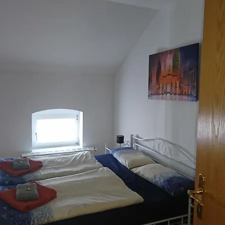 Schöne 2 Zimmer Wohnung Halle Ammendorf Apartment